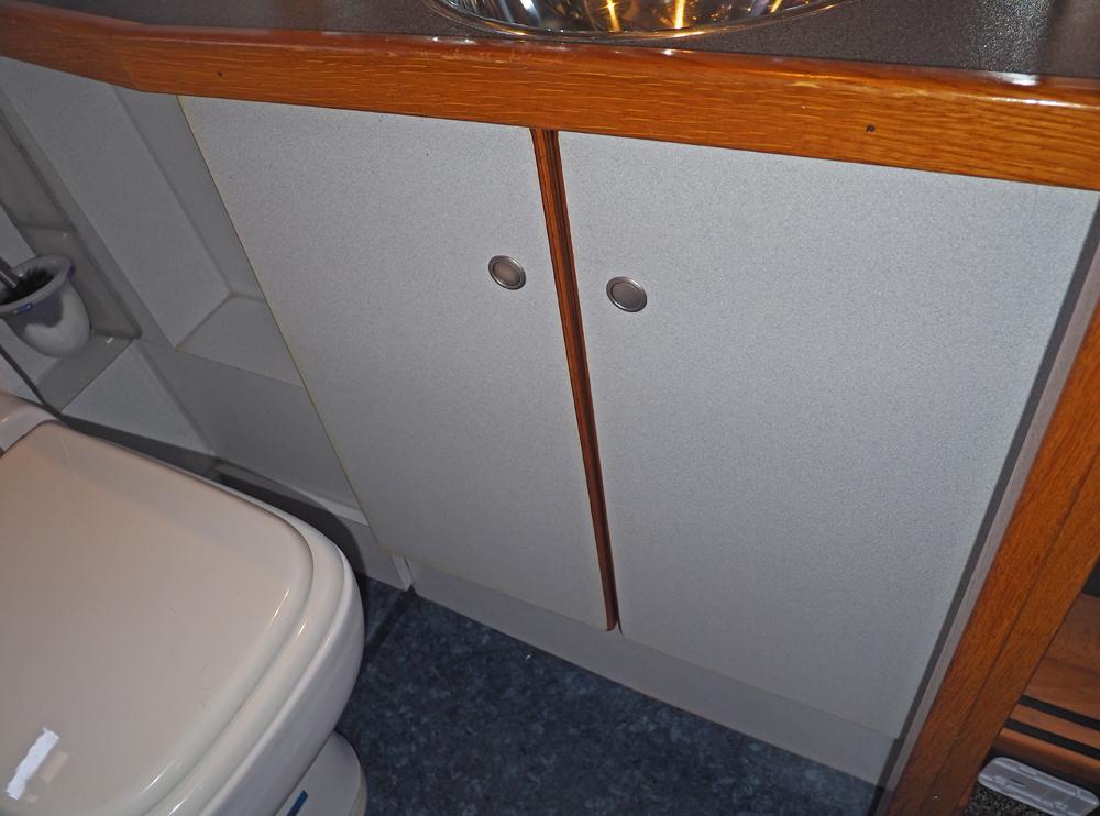 Aft cabin, Accommodation